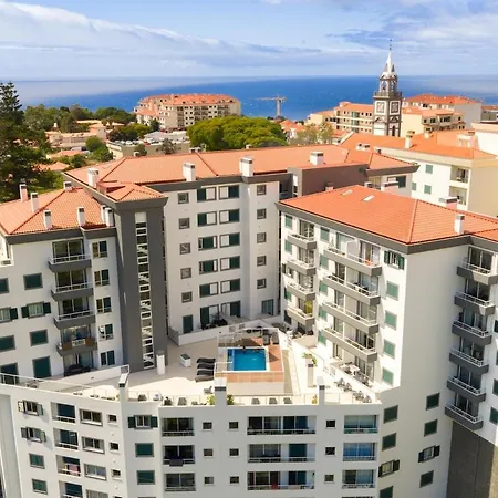 Apartment Sunflower Ocean View With Pool & Parking