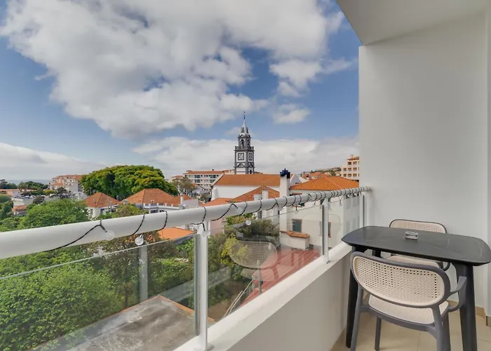 Sun Flower With Oceanview *